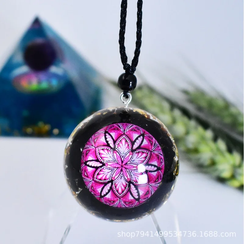 

Lucky Necklace Crystal Gravel Epoxy Resin Pendant Handmade