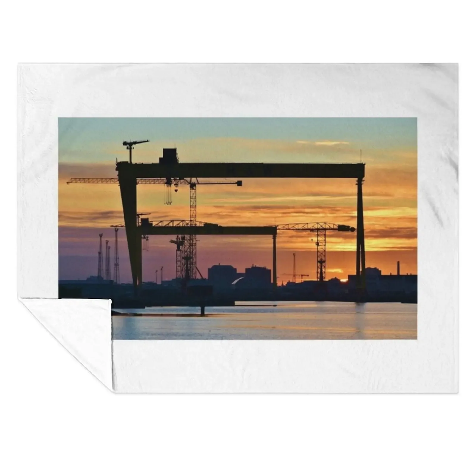 

Belfast Titanic Cranes Sunset Throw Blanket Beach Travel Comforter Camping Blankets