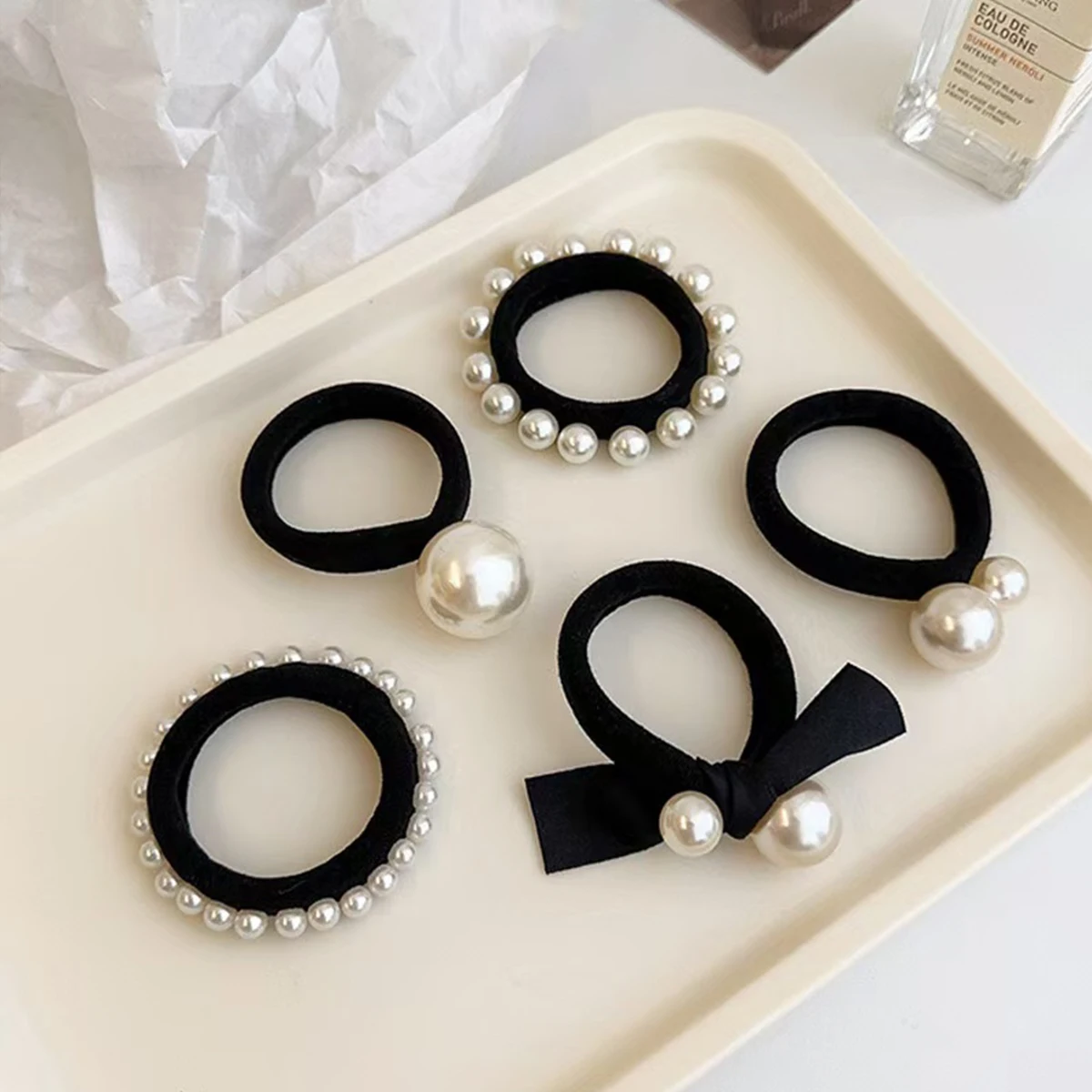 5pcs Korean fashion simple pearl scrunchie, small fragrant wind high elastic head rope, thick seamless towel circle tied head ba