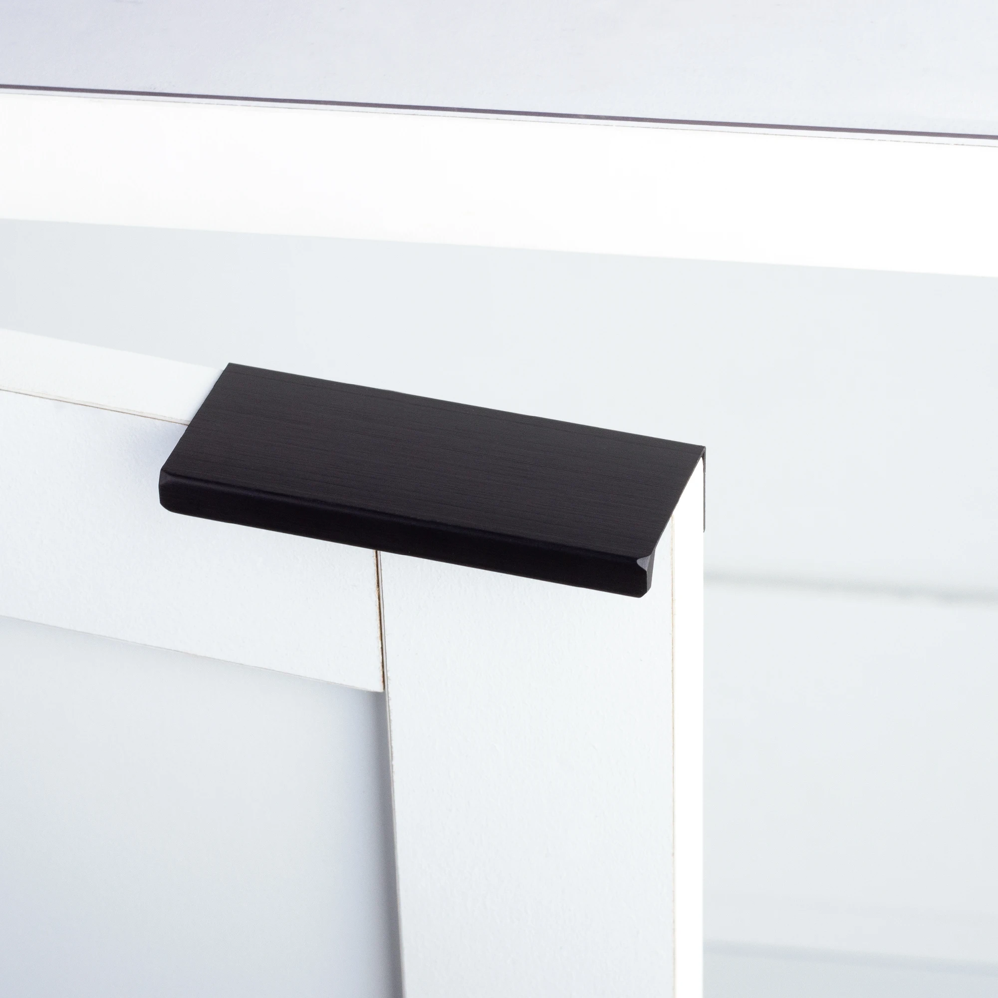 2PCS Aluminium Alloy Hidden Handles Golden Black Drawer Edge Invisible Pulls Furniture Doors Handle for Kitchen Cabinet Wardrobe