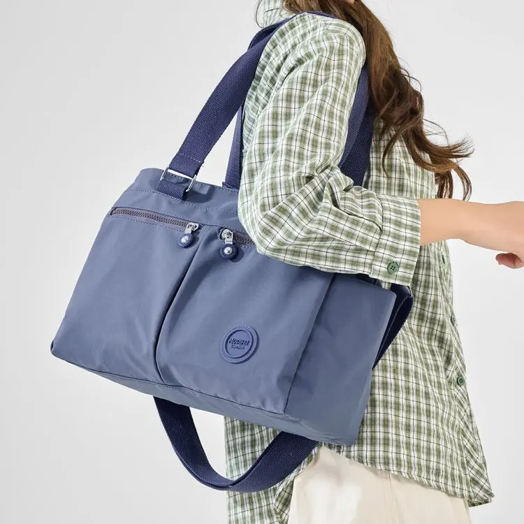Casual Large Capacity Waterproof Nylon Tote Bag Women's Crossbody Bag Fashionable Multi-Layer Tote Bag Spill-Proof Handbag