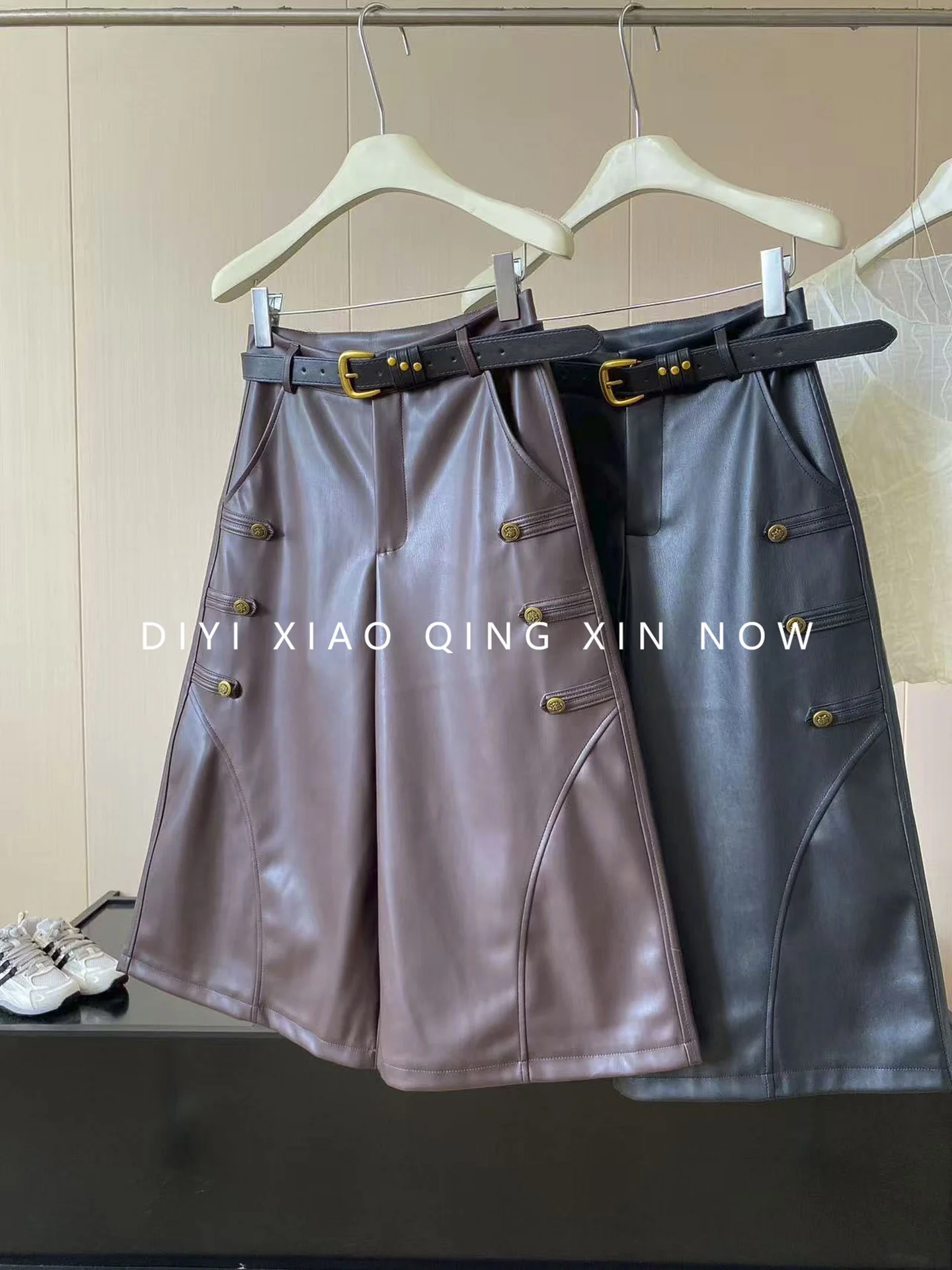 Black High Waist Wide Leg PU Leather Pants Women's Autumn 2026 Gold Buckle Design Drapey Style Commute Windproof Seven-Foot