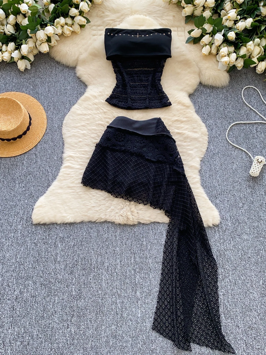 طقم نسائي صيفي بأسلوب بوهيمي، توب بدون حمالات وتنورة قصيرة عالية الخصر مع تطعيمات شبكية غير منتظمة، مضاد للكشف عن الملابس الد... #2