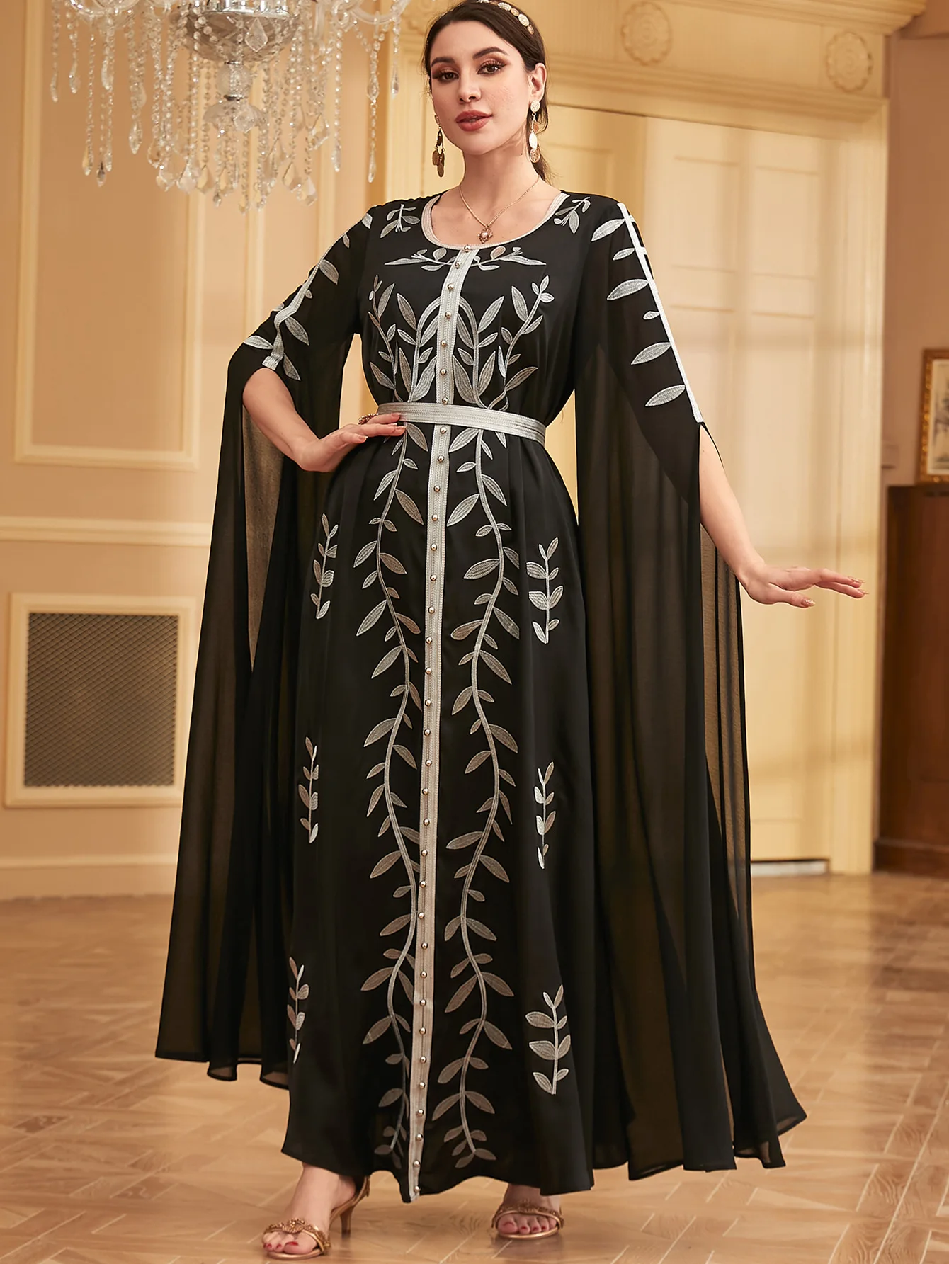 2025 Summer Middle East New Ultra Long Sleeve Beads Embroidery Jalabiya Djellaba Muslim Women Arab Party Dress Caftan Abaya Gown