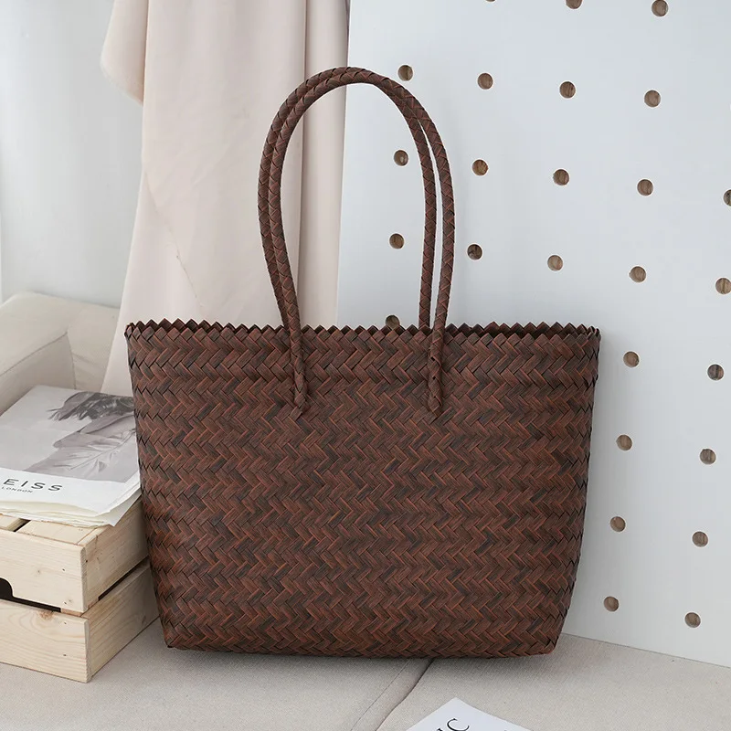 Large Capacity Pp Imitation Rattan Handmade Woven Bag Retro Casual Versatile Ladies Shoulder Tote Bag view 4