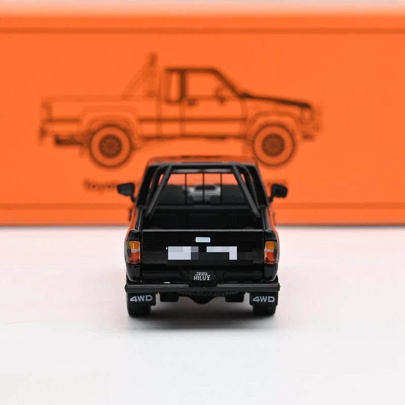 GCD 1/64 HILUX SR5 XTRA CAB 1985 Alloy Motor Vehicle Diecast Models Car Toys Collection Boy's Christmas Gifts