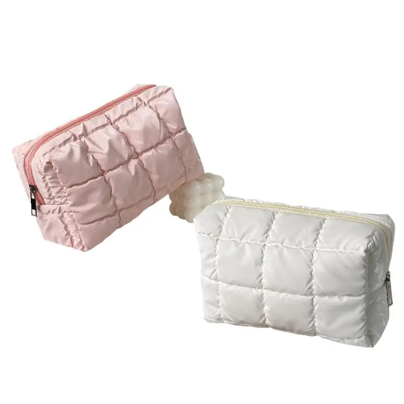 Niedliche, weiche Baumwoll-Puffer-Kosmetiktasche mit Reißverschluss, große, gepolsterte Kosmetiktasche für Damen – Detail 5