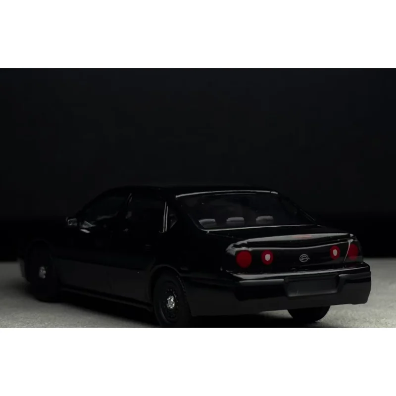 596 1/64 Scale Impala Diecast Alloy Car Model Collection Decoration Piece Gift