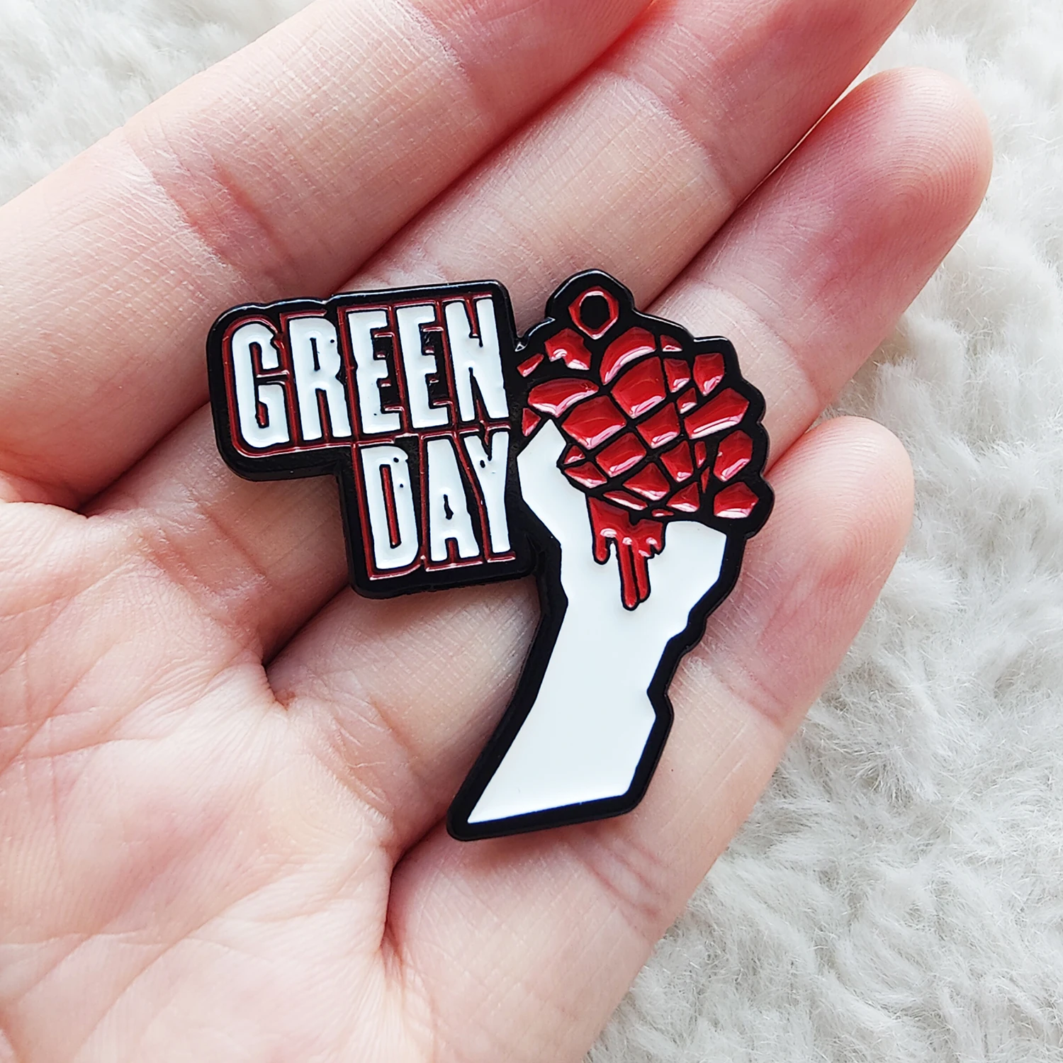 Rock Band Green Day American Idiot Enamel Pin Brooch Metal Badge