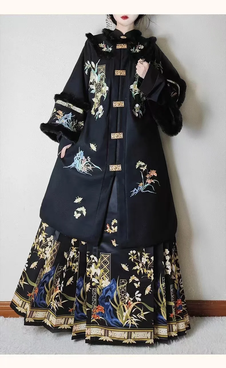 المرأة الشتاء رشاقته جولة الرقبة معطف طويل المتخصصة القديمة سيدة غنية تأثيري حلي التقليدية الأزهار فراشة التطريز Hanfu