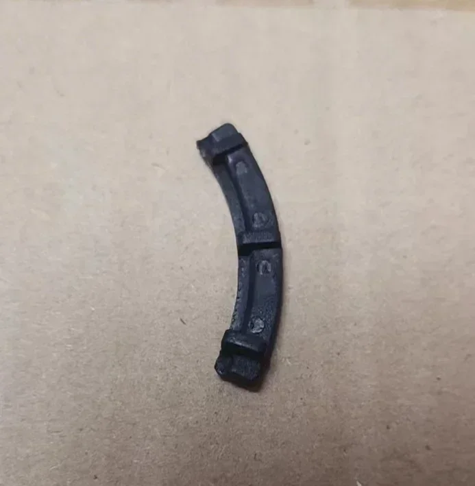 1PCS/2PCS Coffee Machine Spout Pad Handle Locking Teeth, Replacement Spare Parts Compatible with Delonghi Semi-Automatic Espress