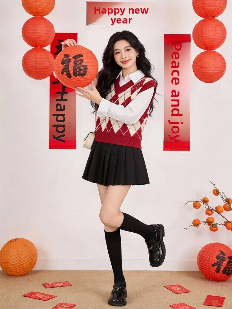 

Anti-Aging College Sle Layering Set Women's Winter Color Blo Diamond Knitted Vest Layered irt Pleated Skirt Tee Piece...