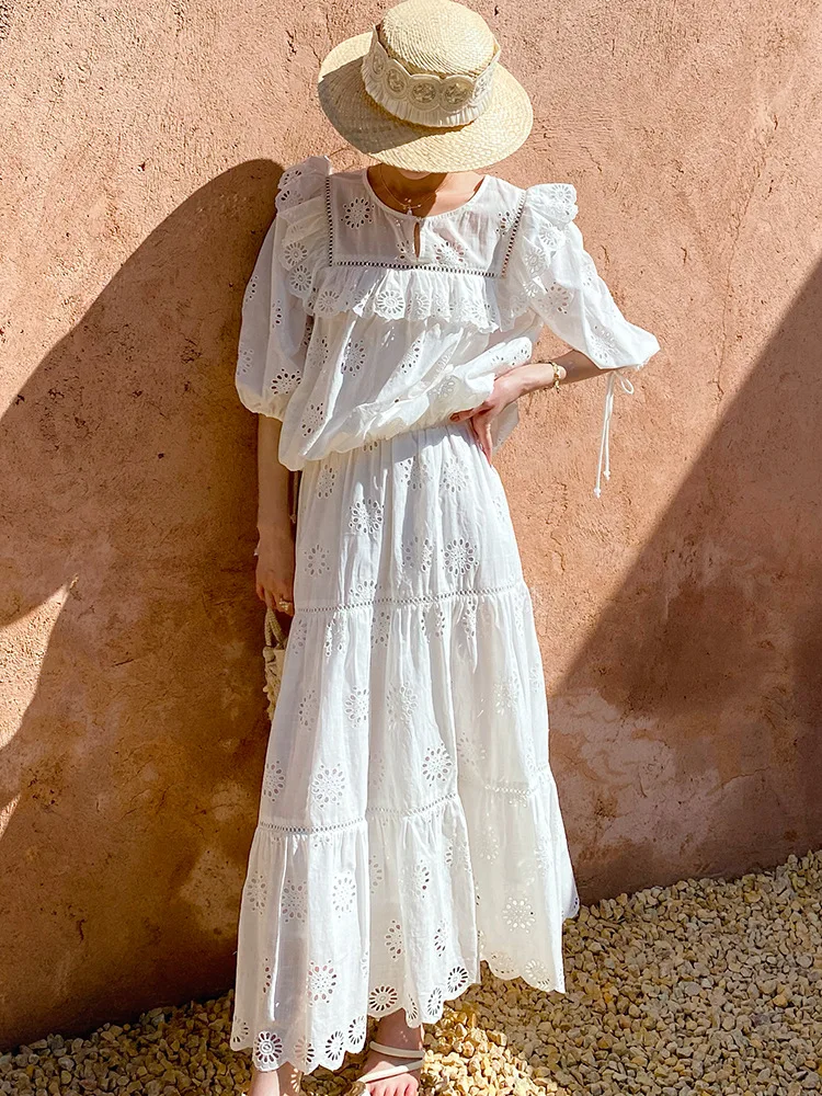 

Summer Vacation Style White Embroidered Hollow out Fly Sleeve Five-Quarter Shirt Set Women's Mid-Sleeve Top Long Skirt Two-Pi...