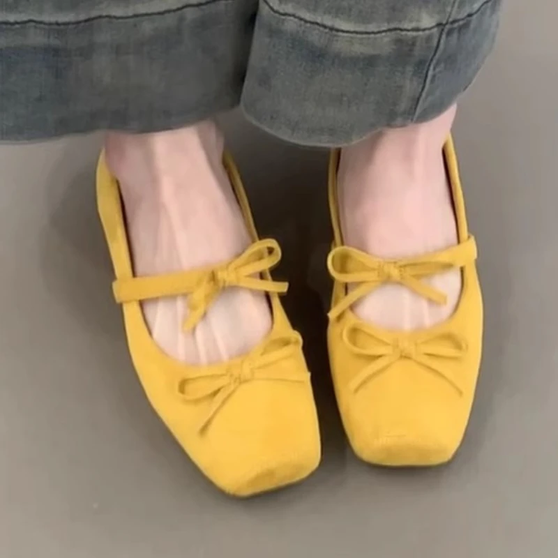 أحذية كعب عصرية جديدة للسيدات لعام 2025 أحذية ربيعية جديدة برأس مربع من جلد الغزال الضحل أحذية كعب مانعة للانزلاق أحذية Жеыыыыыыыюфли