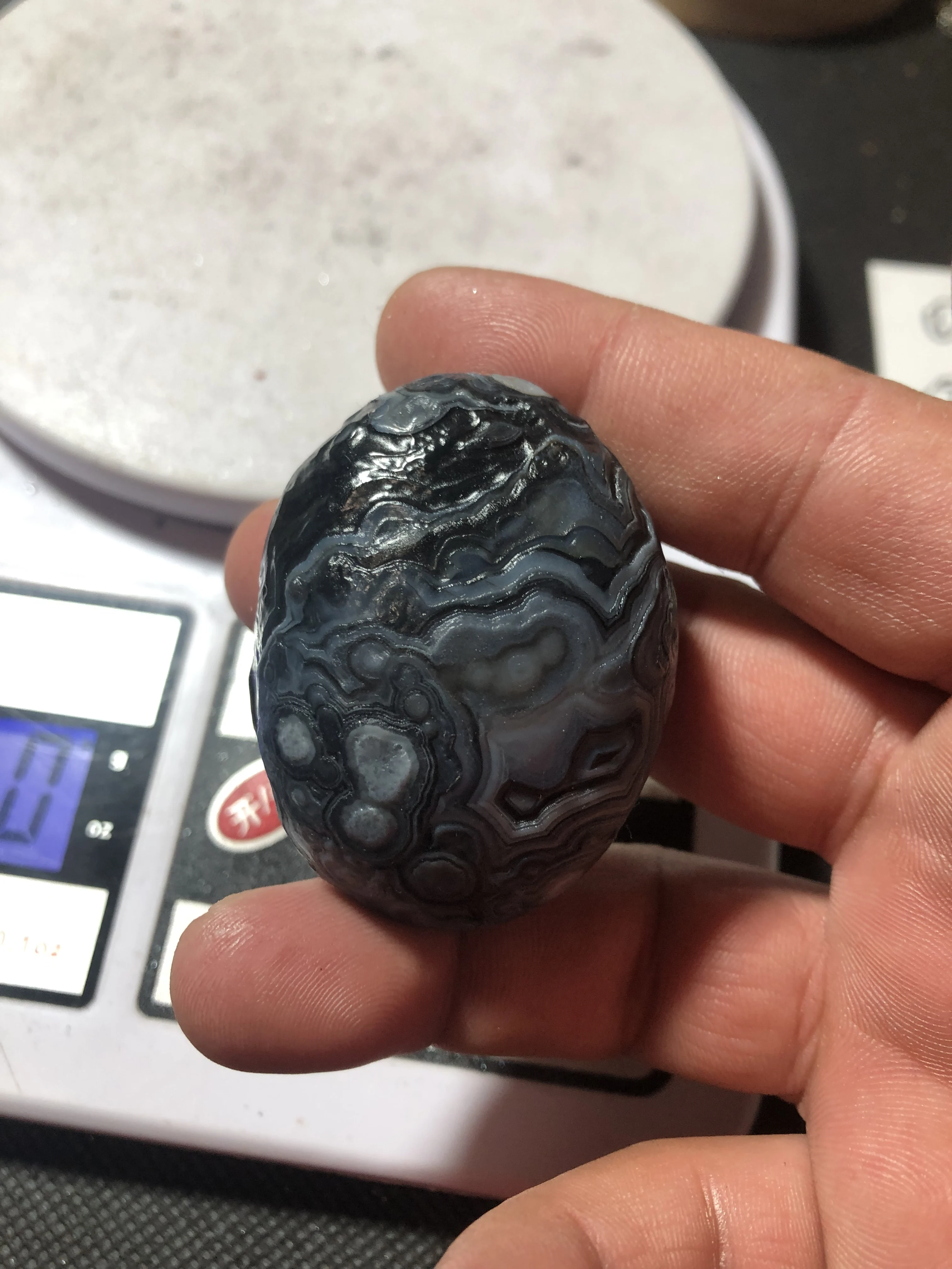 A 67-Gram Natural Black Mongolian Shallow Surface Flower-Eye Agate With A Clear Relief Pattern, Suitable For Decoration