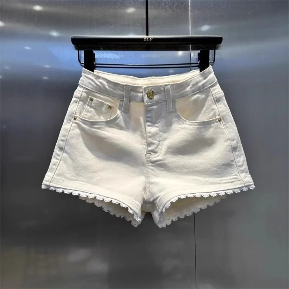 

Джинсовые шорты в корейском стиле с высокой талией, белые, с кружевом, облегающие, укороченные, для уличной моды, женские, в стиле Spicy Girl