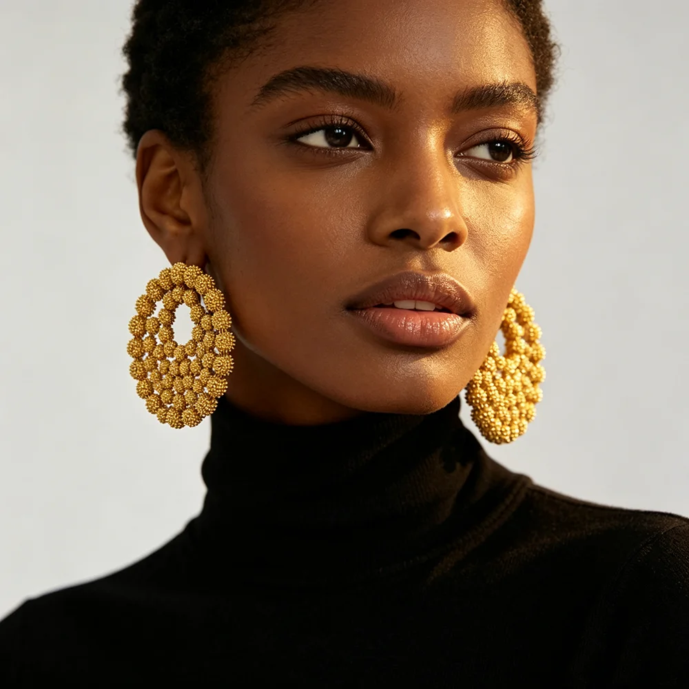 Afrikanisches 18K vergoldetes, mehrlagiges, perlenbesetztes Kreis-Statement-Ohrringe- und Ring-Set für Frauen, luxuriöses Hochzeitsgeschenk für die Brautparty. – Detail 3