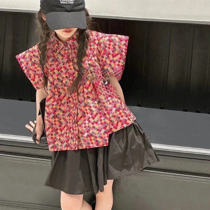 

Floral Shirt with A Trendy and Fashionable Style for Girls Short Sleeved Mid Size Children Top Trendy Trend