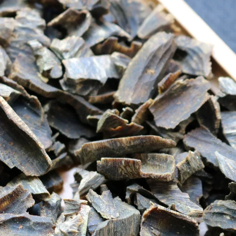 Wholesale 50g Genuine Chinese Kynam Chips Full Oil Sinking Incense Kinam Wood natural Sweet Cool Floral Fruit Aromatice
