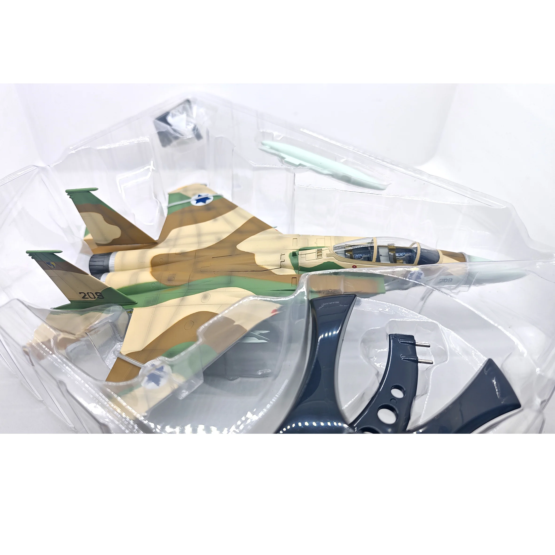 

Spot 37124 1:72 Israeli F-15I fighter model static finished model (out of print)