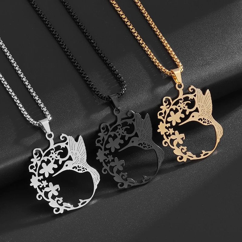 Exquisite Hollow Garden Hummingbird Animal Simple Necklace Women's Pendant Necklace Wearing Tasteful Jewelry Accessories