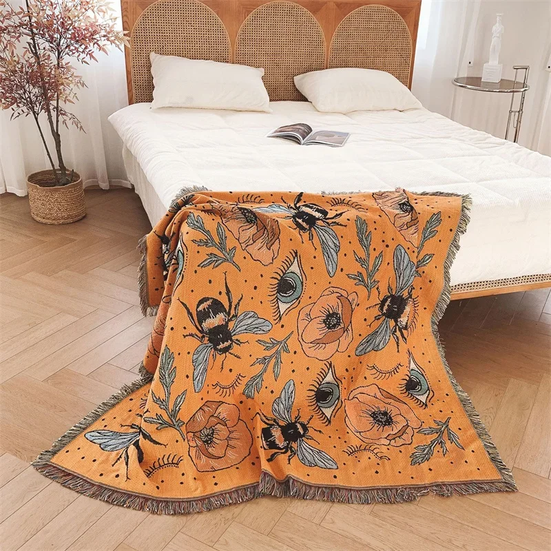 Bee Camping Blanket Wind Multifunctional Thread Outdoor Picnic Blanket Sofa Blanket Cover Bohemian Home Decor