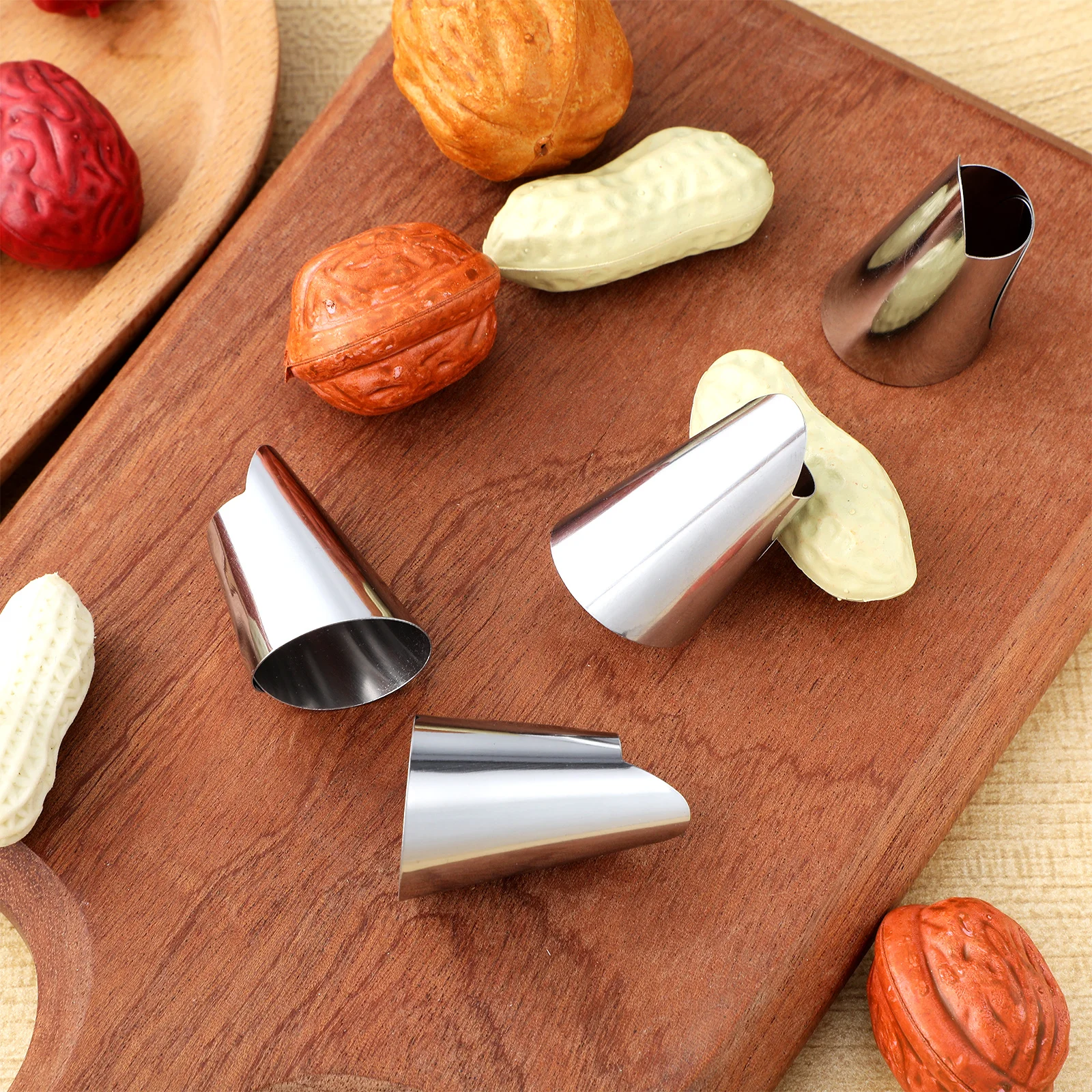 

4Pcs Nail Cover Finger Protector Stainless Steel Adjustable Guard for Kitchen Peeling Washing Picking Vegetables Barbecue Safe