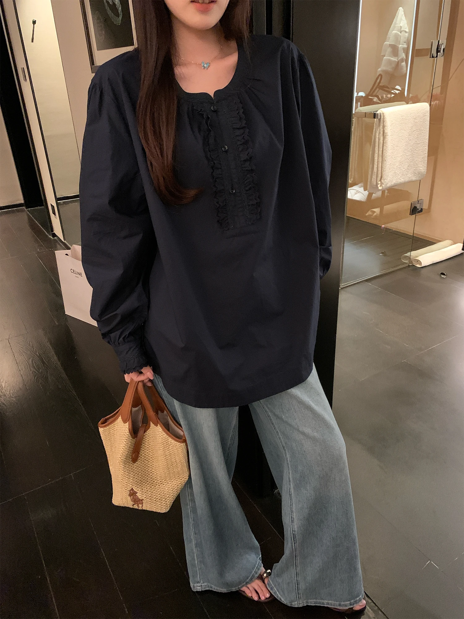 

Рубашка NAZ большого размера, весенняя, модная, двухслойная, из хлопка, с кружевной отделкой, свободного кроя, элегантная, универсальная, дышащая, с длинным рукавом, круглый вырез...