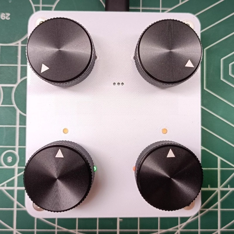 4 Knob Mini MIDI Controller USB-C Portable MIDI Mixer with Custom CC Messages Volume Control for Music Studio DAW
