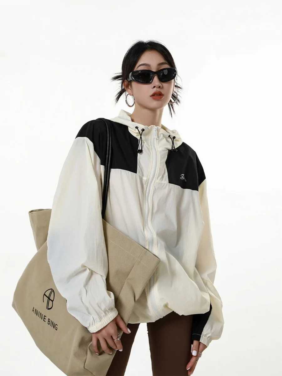 

Летняя дизайнерская куртка-трансформер с цветными вставками, свободного кроя, легкая, с защитой от солнца, унисекс, в стиле ретро, с модной кепкой