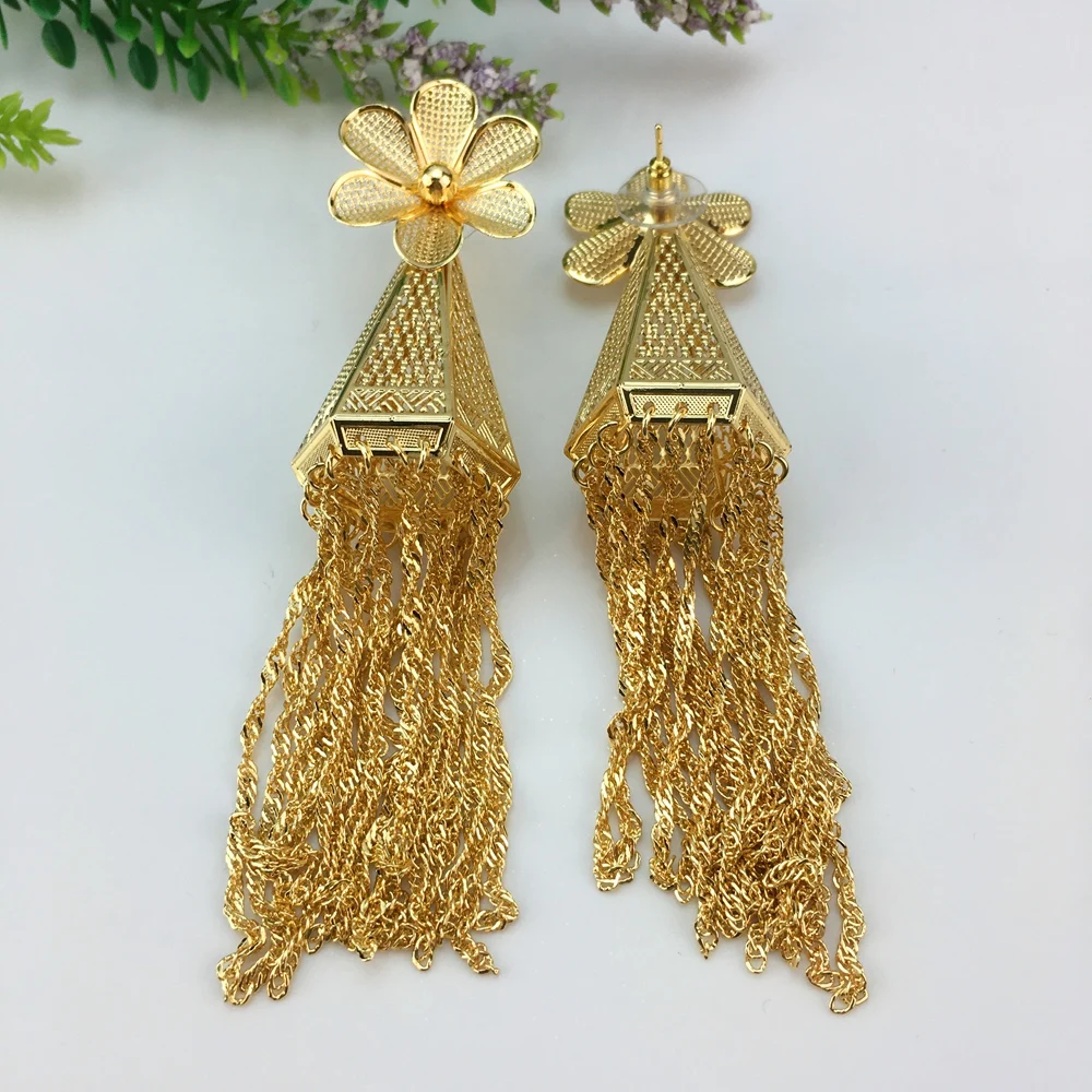Yuminglai Fashion Luxury Dubai Goldplated Jewelry Accessories Superior Quality Earrings for Women FHK17997