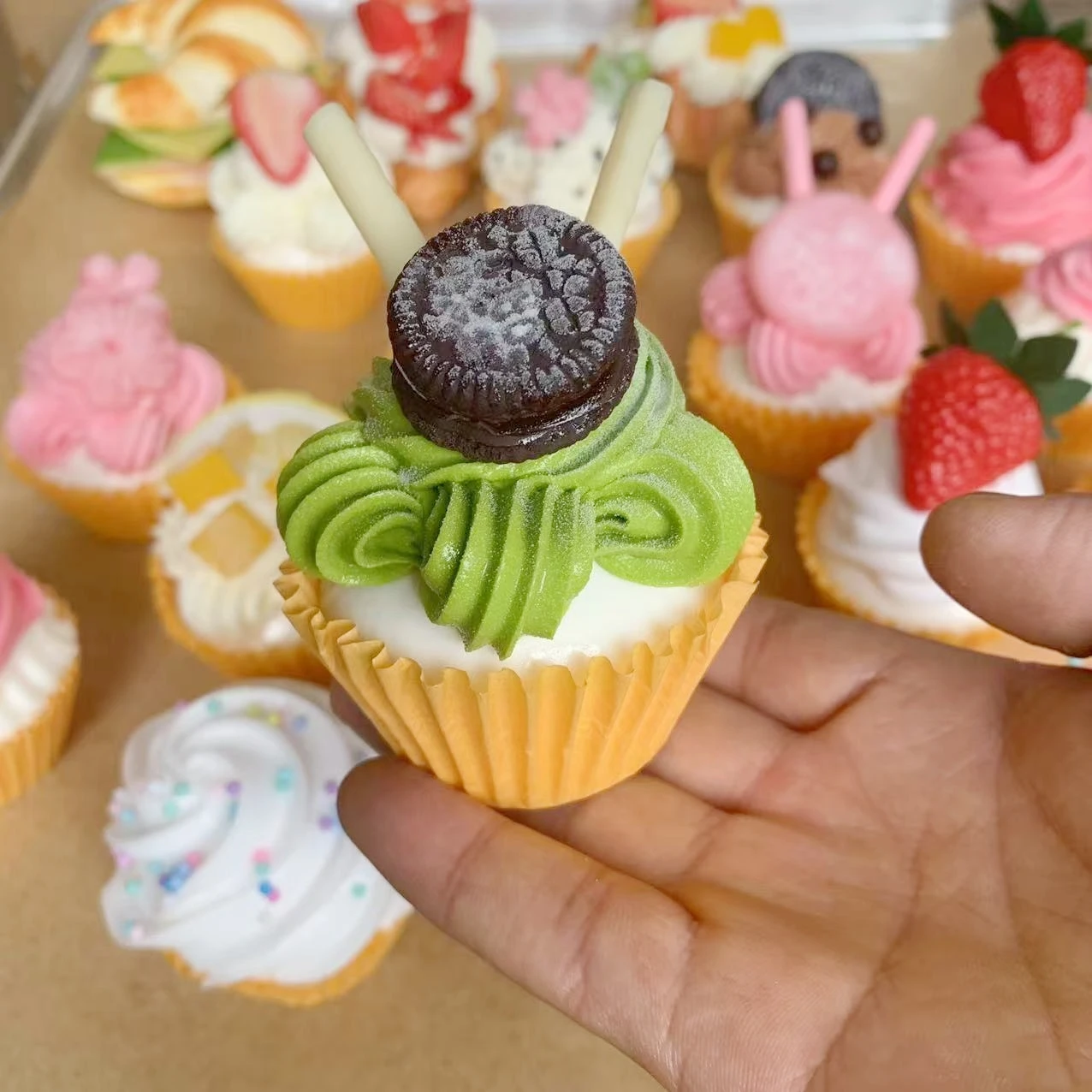 Picture 3: Cupcake Model Simulation Cake Dessert Product Ornament Model Bakeshop Window Display Paper Cup Ice Cream Model Shoot props