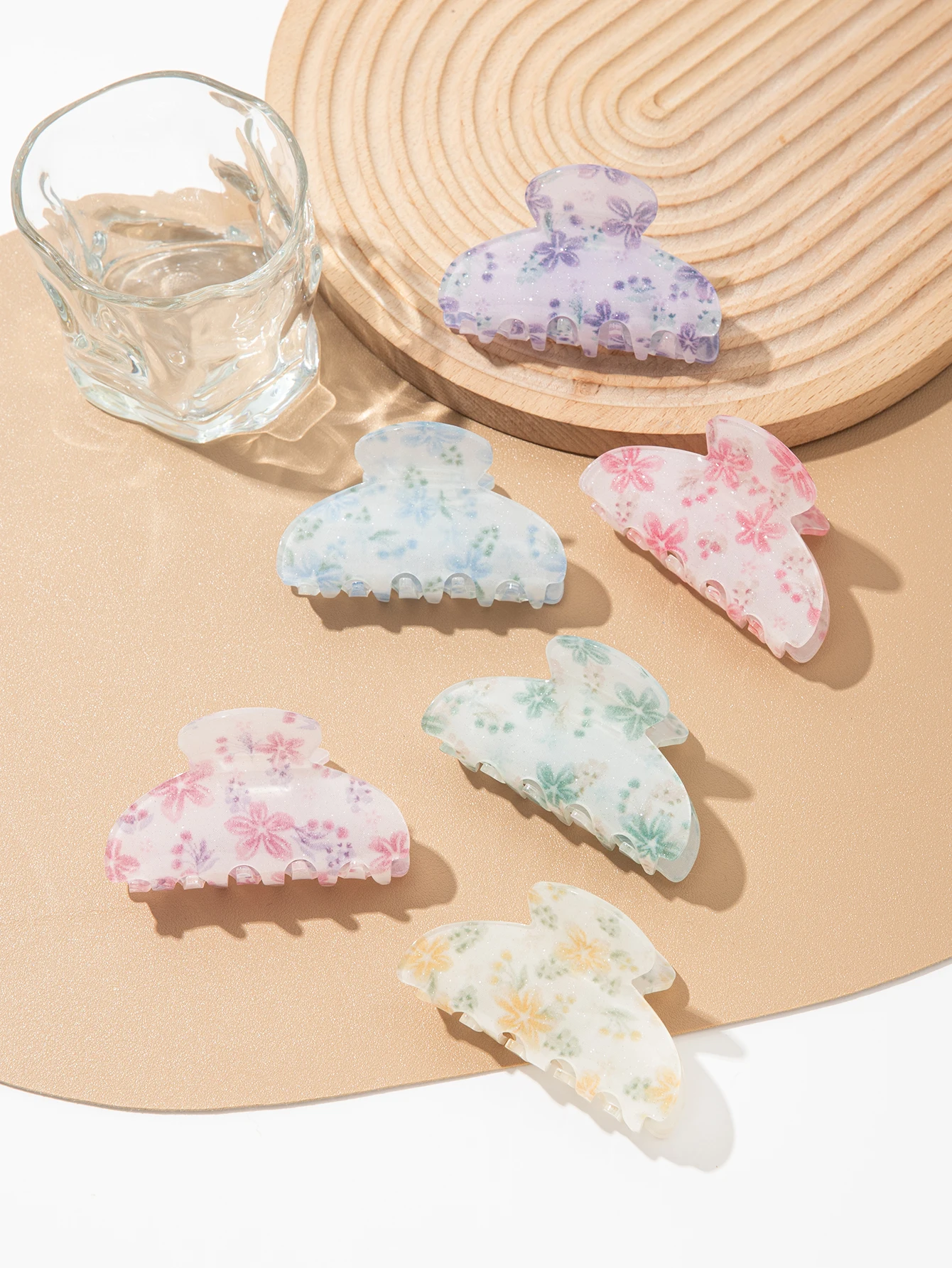 Pétales d'acide acétique peints à la main, étoiles brillantes, couleur dopamine, griffes semi-circulaires, accessoires pour cheveux de fête, 1PC