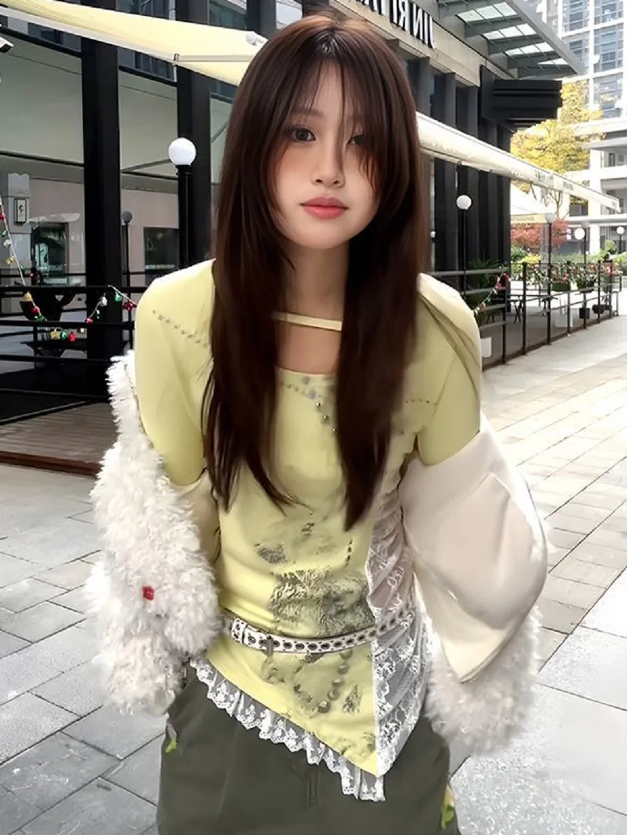 

American Rabbit Printed Lace Spliced ​​Beaded Long-Sleeved T-Shirt Women Autumn Winter New Niche Design Slim Base Top