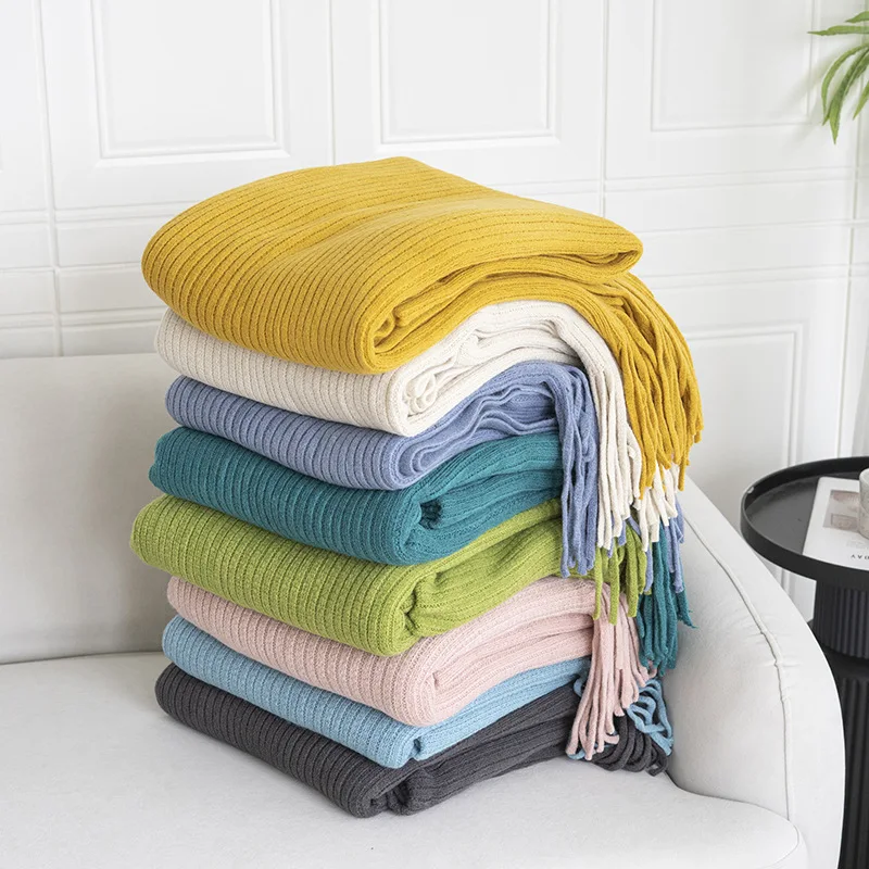 Throw Blanket for Couch Sofa, Soft Knit Throw with Tassel, Lightweight Cozy Pre-Washed Breathable Farmhouse Decoration Blanket