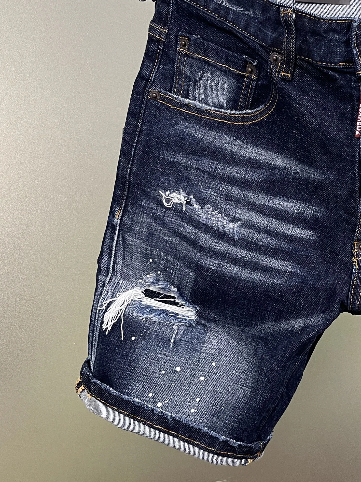2024 Spring/Summer New D2 Jeans Trendy Men's Washed Color Printed Letter Slimming Micro Elastic Denim Shorts for Men