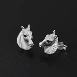 Fashion White Color Horsehead Animal Stud Earrings for Men Women Unique 3D Horse Earrings Party Jewelry Accessories Gifts