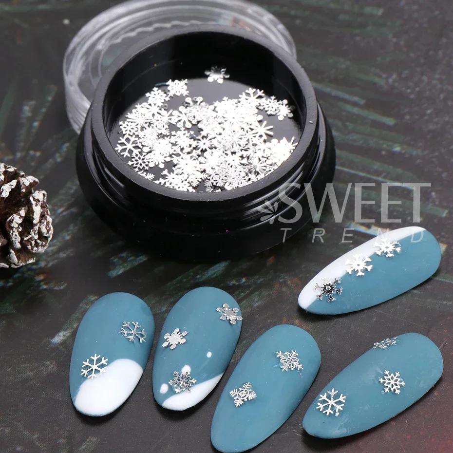 3D karácsonyi snowflakes Fém Köröm Brillíroz sequins mixed-design hollow-out Fehér Havazik flakes snowflakes Köröm charms accessor