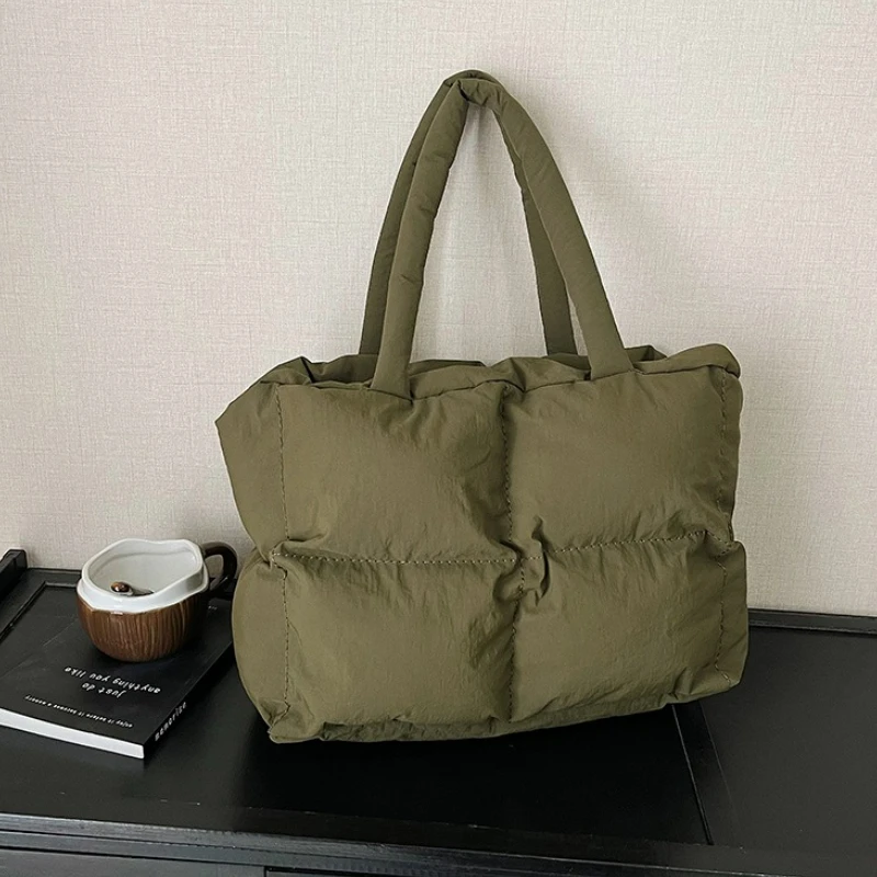 

Новая большая вместительная пуховая сумка с верхней ручкой, мягкая универсальная сумка на плечо, женская модная повседневная текстурированная и простая сумка для хранения