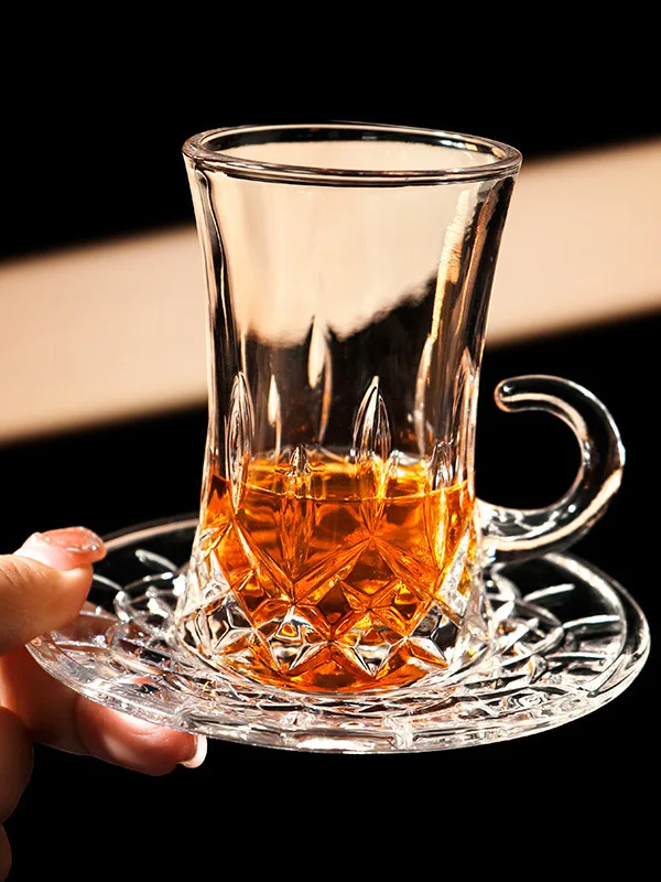 Innovative Glass Coffee Cup European Style Hot Drink Tea Gourd Shape Small Red Tea Public Crystal Glass Material