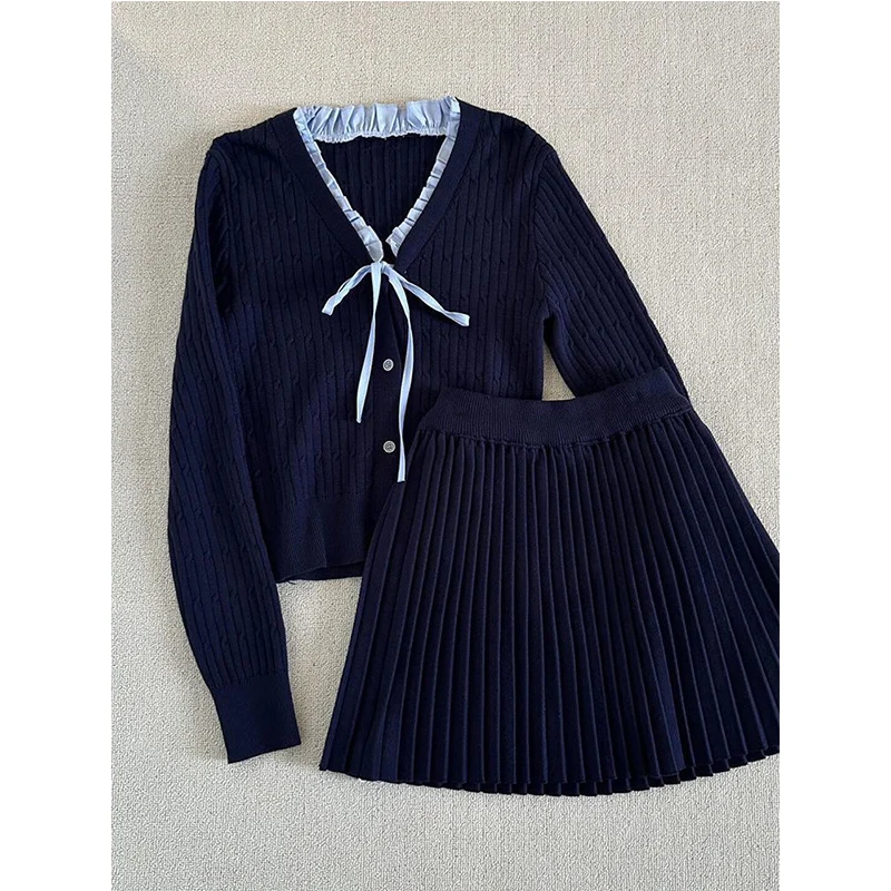 

Female Korean Fashion Patchwork V-neck Two-piece Suit Autumn Winter Preppy Style Knitting Pleated Skirt Women Clothes Trend Sets