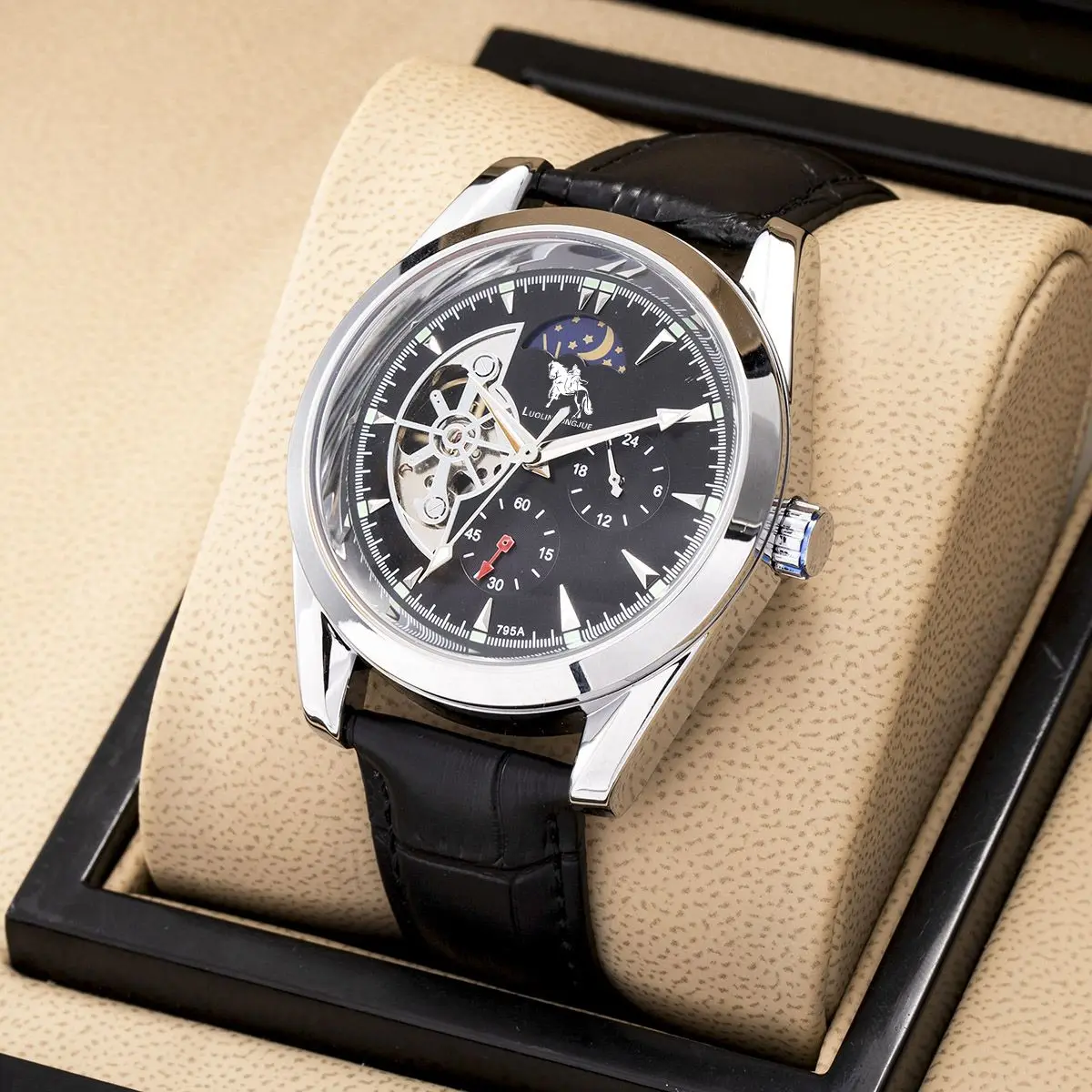 

Authentic High-End Luxury Men's Watch, Stylish Business Casual Versatile Automatic Mechanical Watch for Men, Skeleton Design, Leather Strap, Top Choice for Gift-Giving, Brand-Name Watch, No Battery Needed