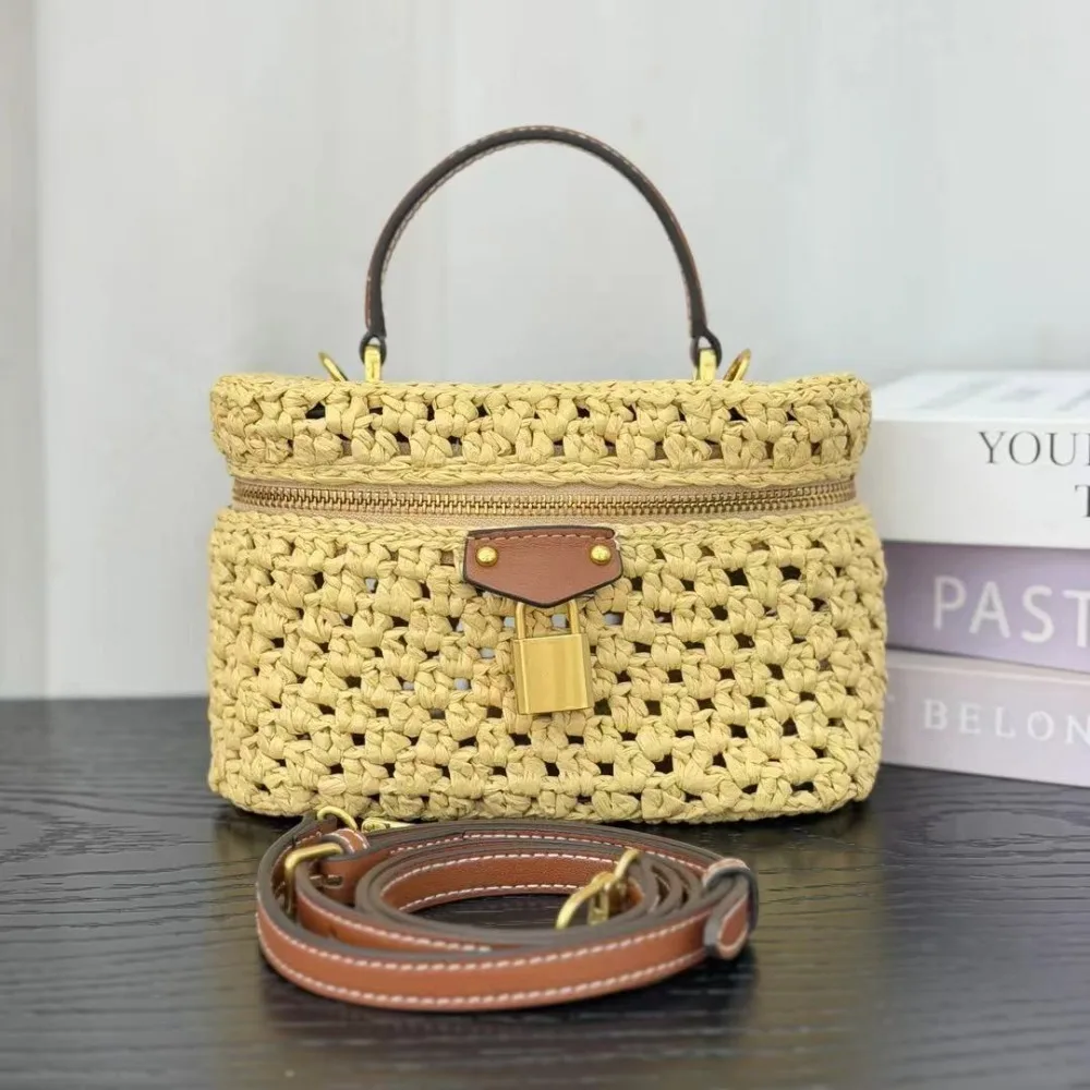 

2026 New Straw Bag Women's Summer Woven Shoulder Fashion Simple Texture Unique Niche Design Sense Versatile Commuter Handbag