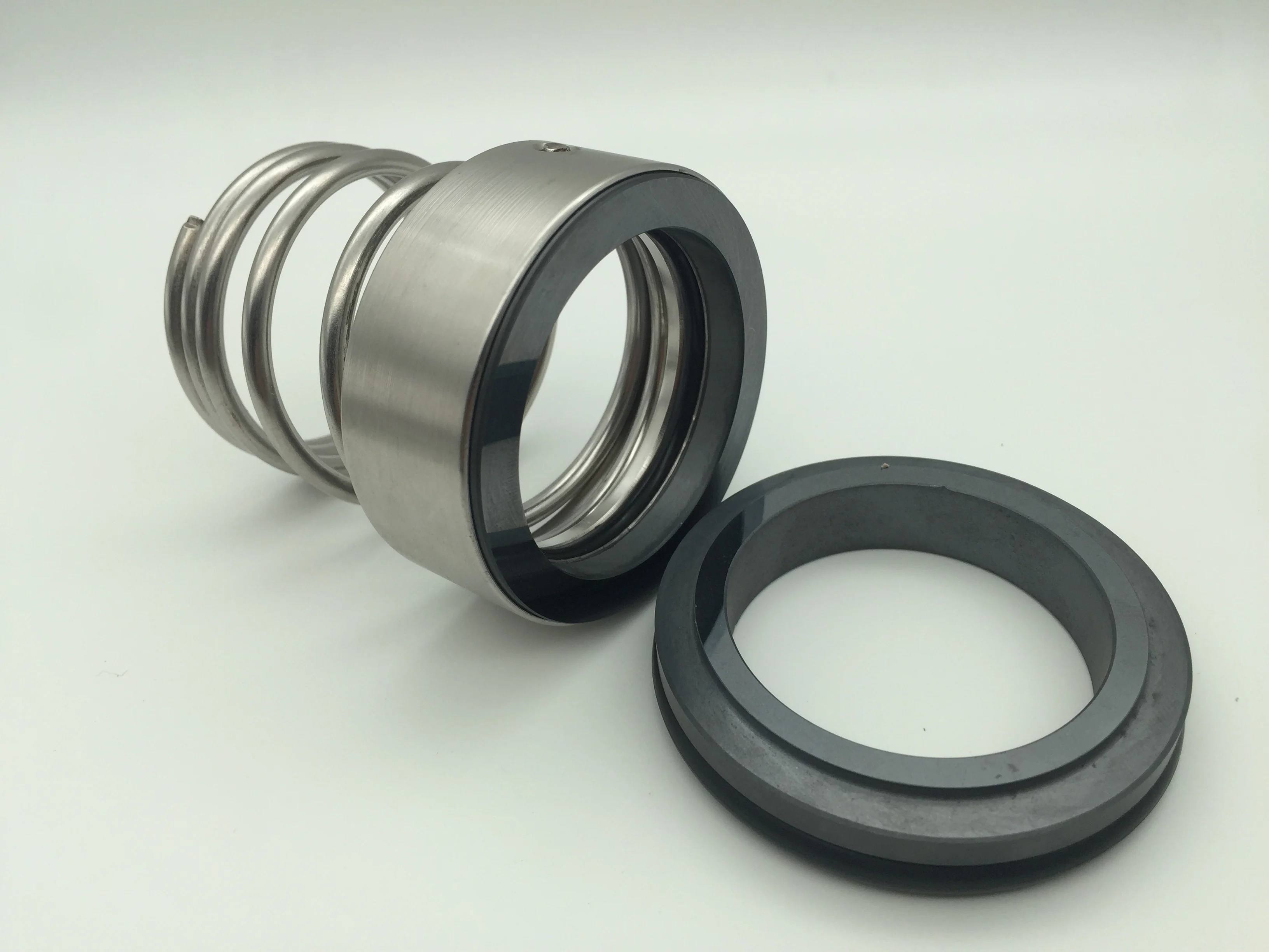 551A-12/14/16/18/20/22/24/25/28/30/32/35 Mechanical Seals (Material:SIC-CA-VIT) - BT-RN,VUL-CAN 12,ROTE-N R2,U2,AES-SEAL T03