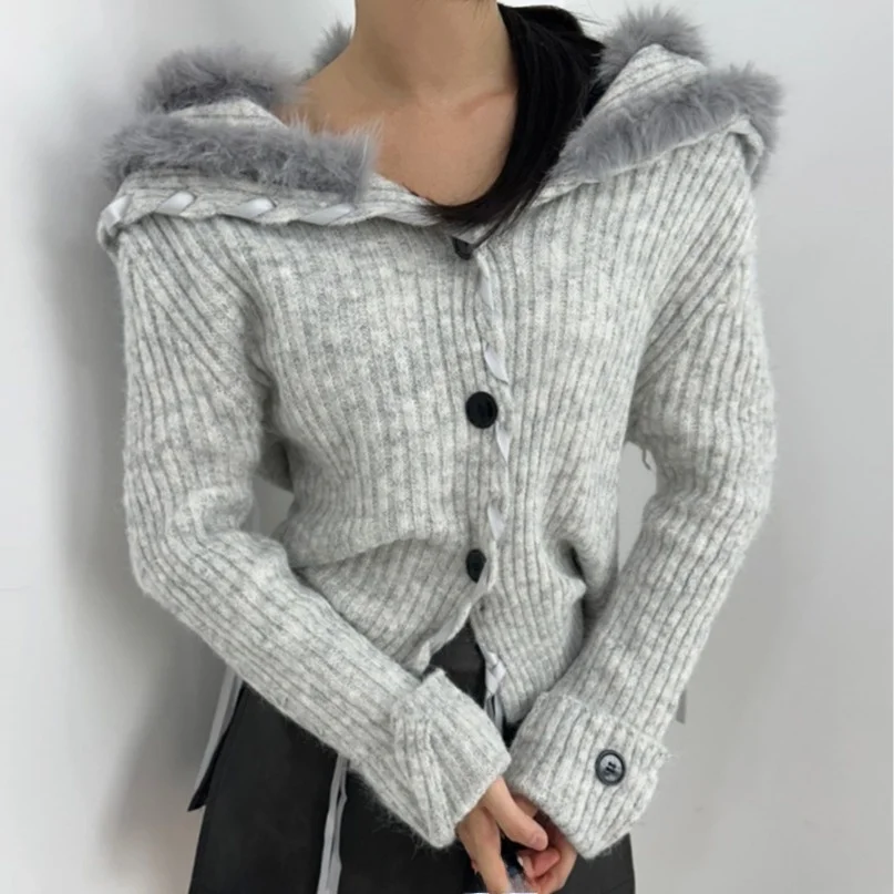 Koreańska dzianinowa kurtka damska z paskiem lub długi sweter z dużym futrzanym kołnierzem, łączona, jesienno-zimowa modna bluzka.