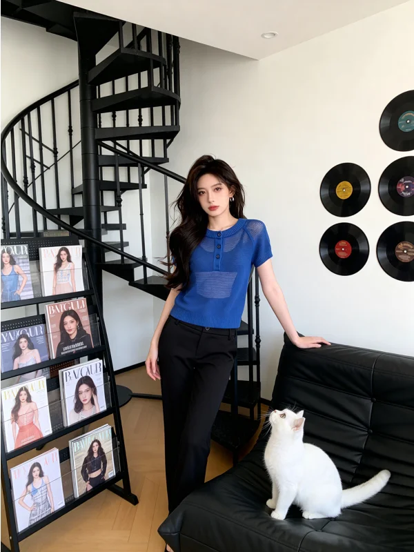 

Summer New Blue Knitted Short Sleeve Slim Fit Fashionable Style Women's Top Young Looking round Neck Pullover Casual Shirt