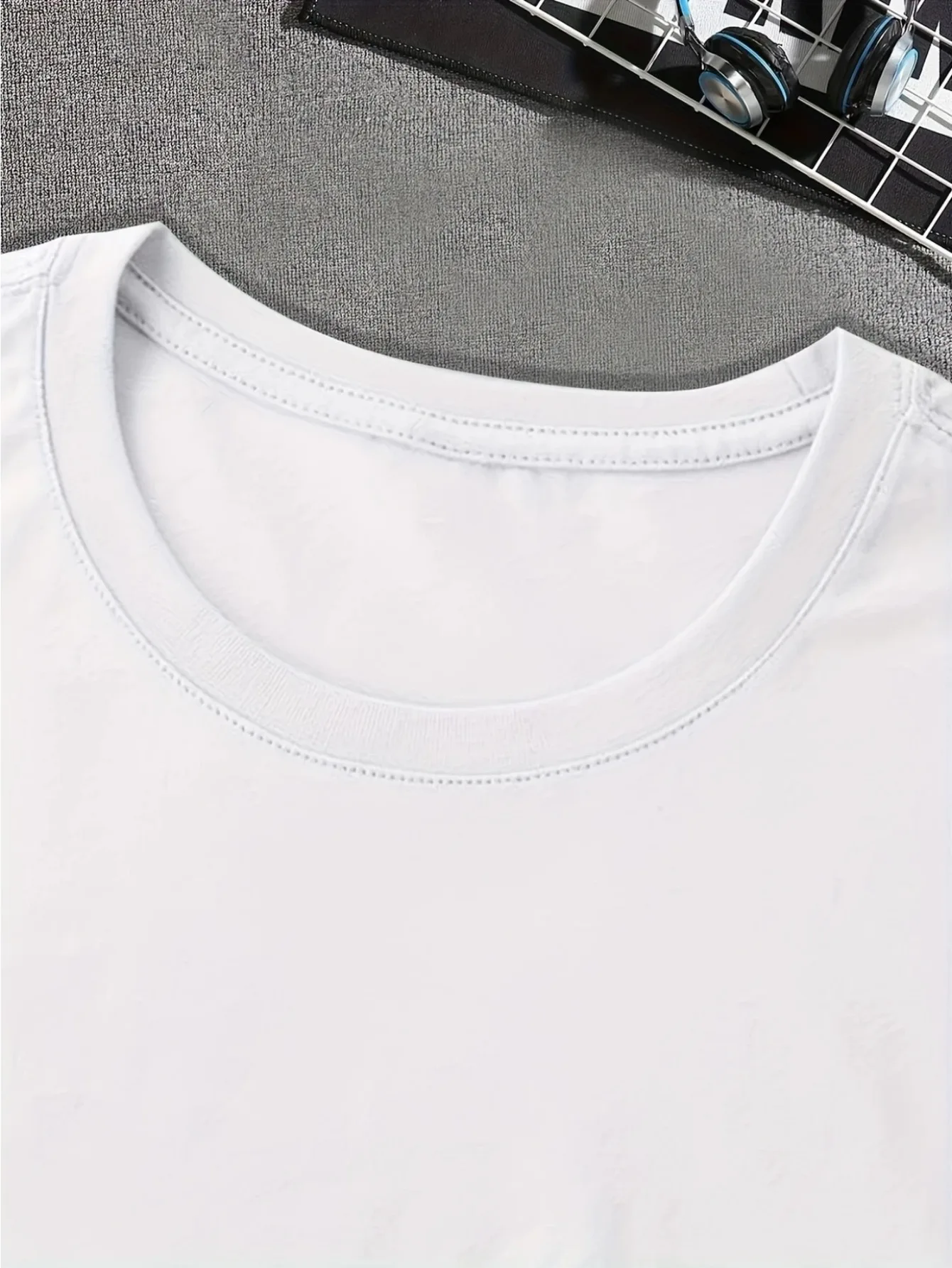 Casual katoenen T-shirt voor heren - Kompas gepersonaliseerde print - Zacht 100% katoen. Kerstcadeau.