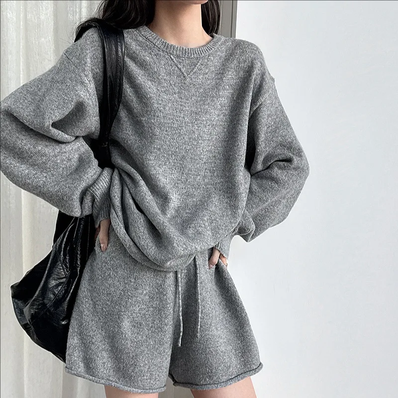 

Autumn new casual wool long sleeve knitted top+shorts two-piece set women's loose suit