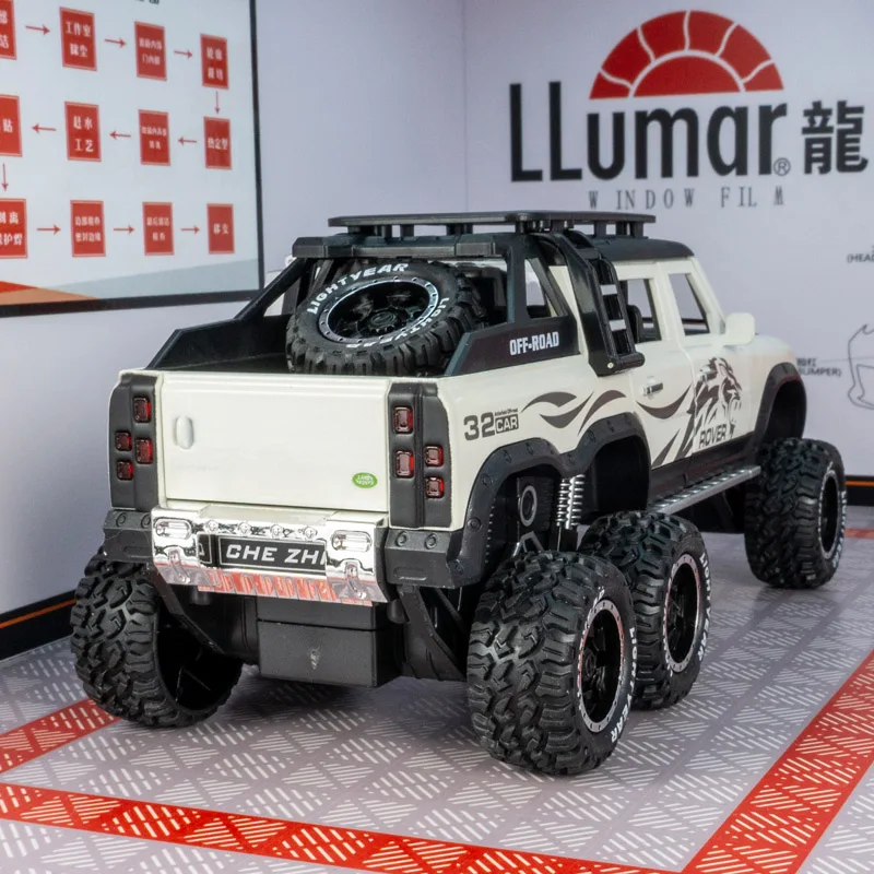Simulación 1:24, modelo de vehículo todoterreno de aleación de 6 ruedas Land Rover, puertas y capó del motor, el maletero se puede abrir rico en detalles