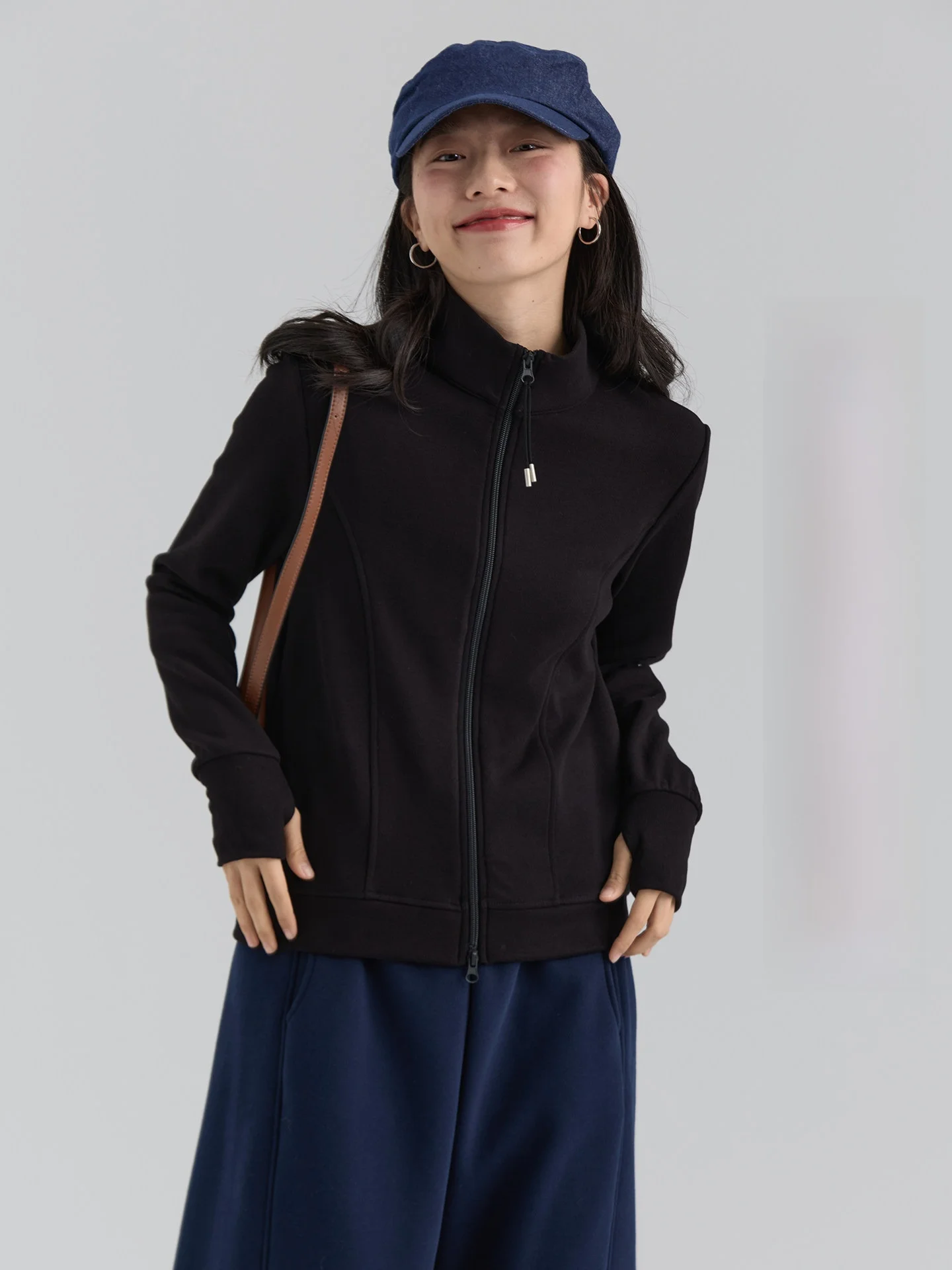 

Spring New Style Women's Slim Fit Jacket Drawwind2026 Zipper Stand Collar Short Size Korean Version Commute Style Knitted Swe...